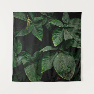 GREEN-LEAFED PLANT ON FOCUS PHOTOGRAPHY TAPESTRY