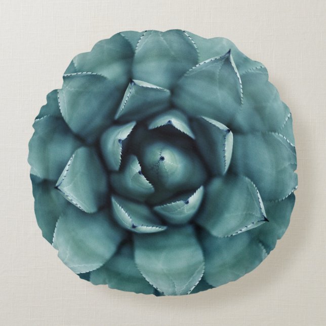 Green leafed plant round cushion (Front)