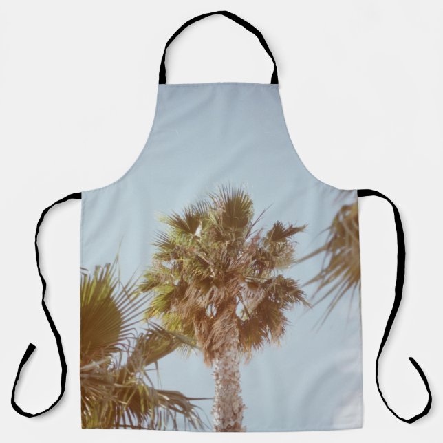 Green-leafed tree in the morning apron (Front)