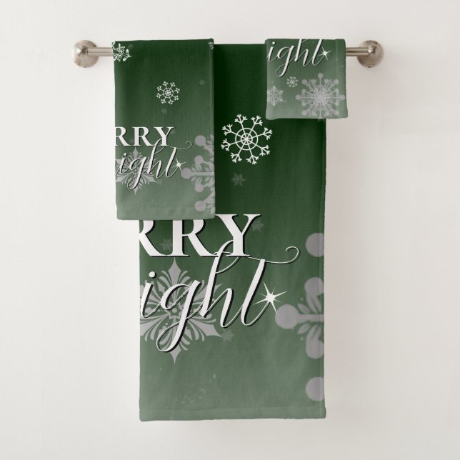 Green Merry and Bright Snowflakes Christmas Bath Towel Set (Insitu)