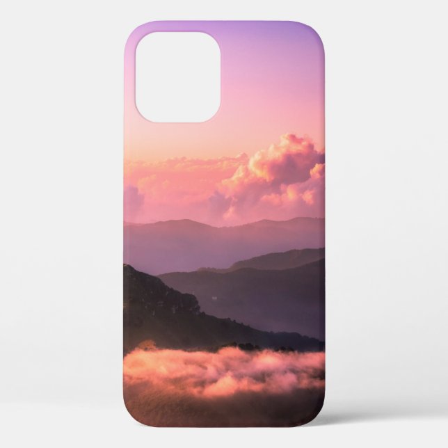 GREEN MOUNTAIN SURROUNDED BY CLOUDS Case-Mate iPhone CASE (Back)