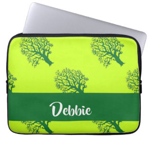 Green oaktree pattern laptop sleeve
