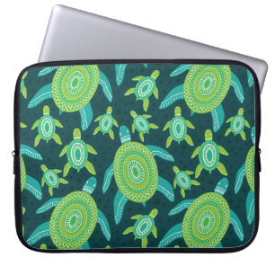 Green ornament turtles: vintage pattern. laptop sleeve