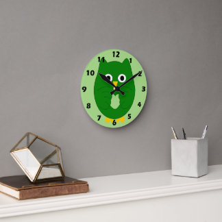 Green Owl Design Round Clock