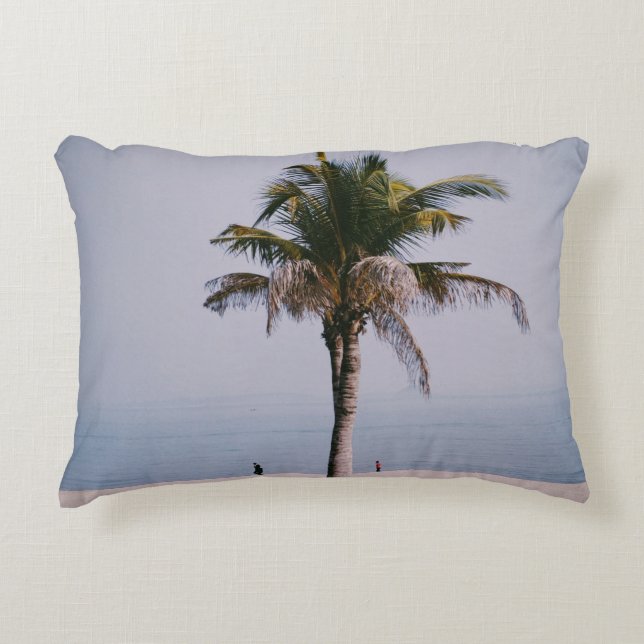 Green palm tree on seashore decorative cushion (Front)
