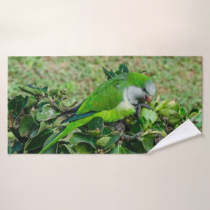 Green parrot bath towel