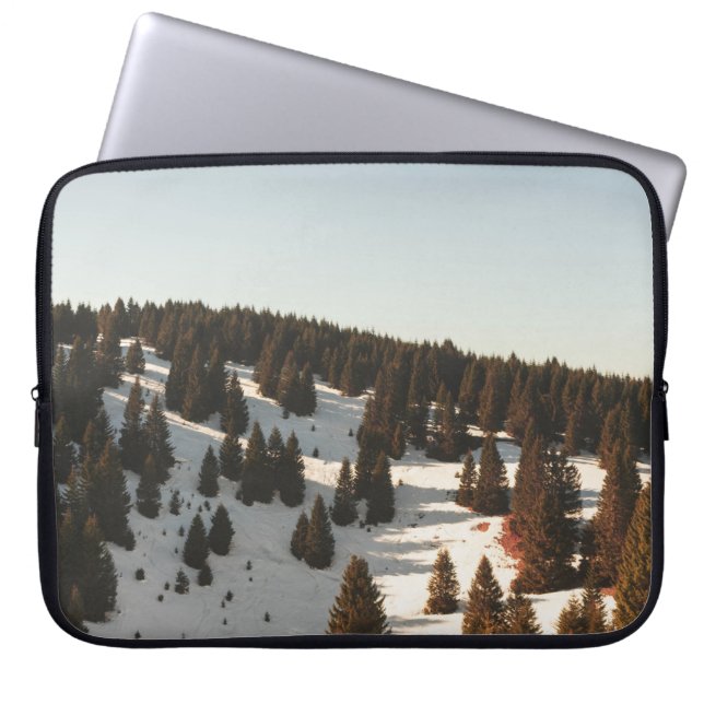 GREEN PINE TREES LAPTOP SLEEVE (Front)