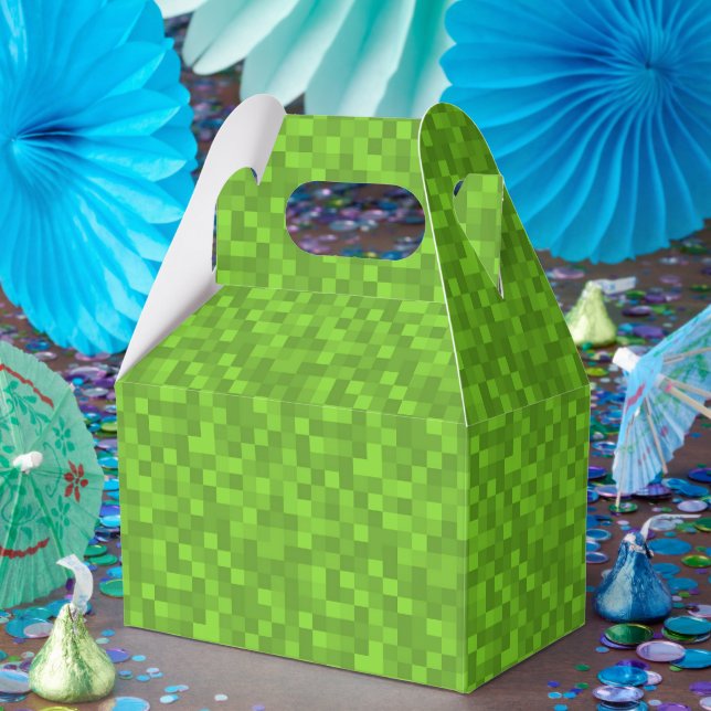 Green Pixel Pattern Retro 8-Bit Gaming Favour Box (Party)