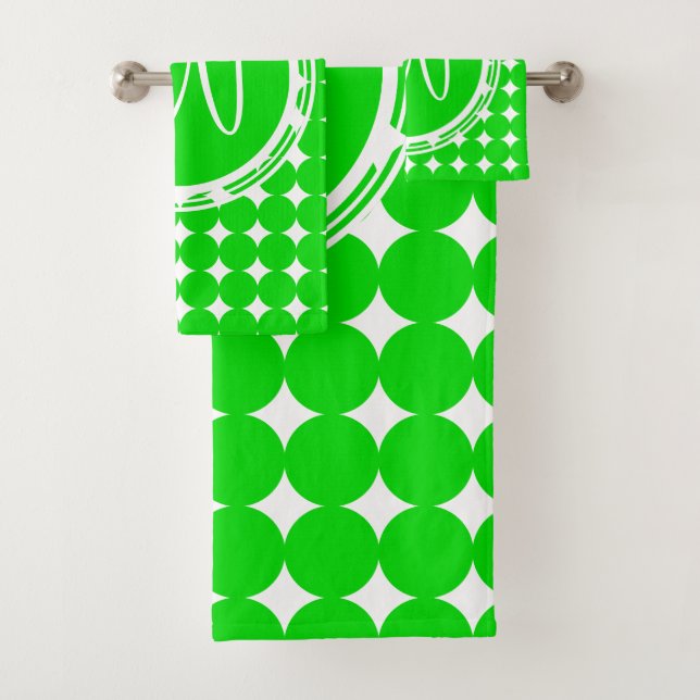 Green Polka Dot Monogram Bath Towel Set (Insitu)