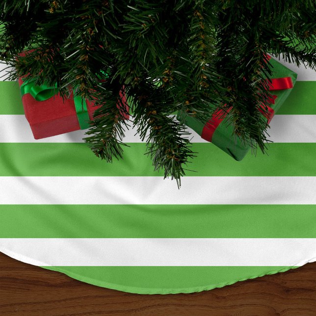 Green Preppy Stripes Brushed Polyester Tree Skirt (Creator Uploaded)
