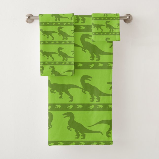 Green Raptor Pattern Bath Towel Set (Insitu)