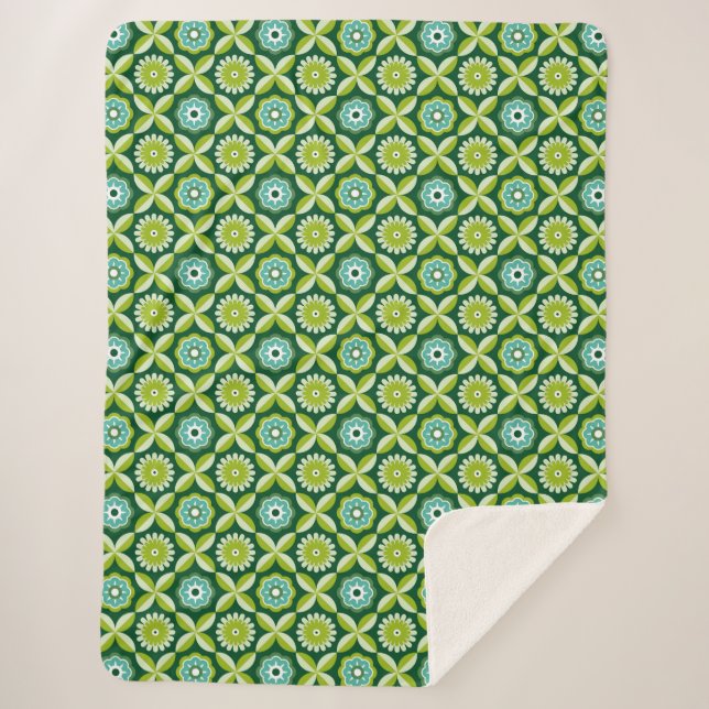 Green retro flowers sherpa blanket (Front)