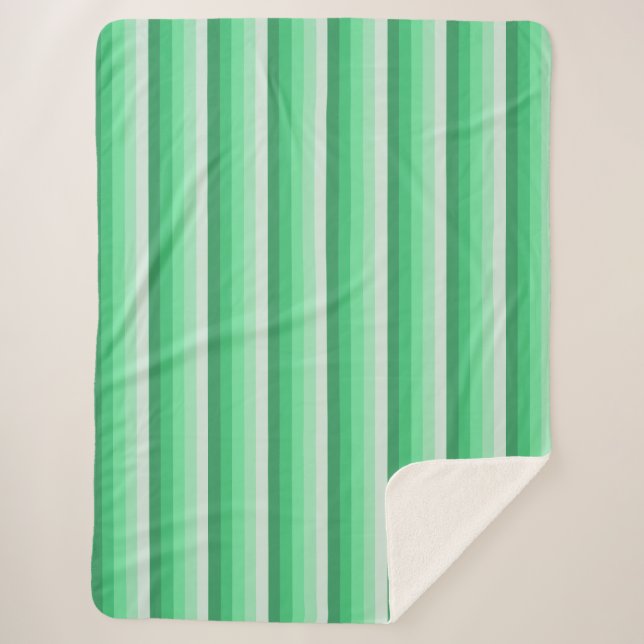 Green shadow stripes sherpa blanket (Front)
