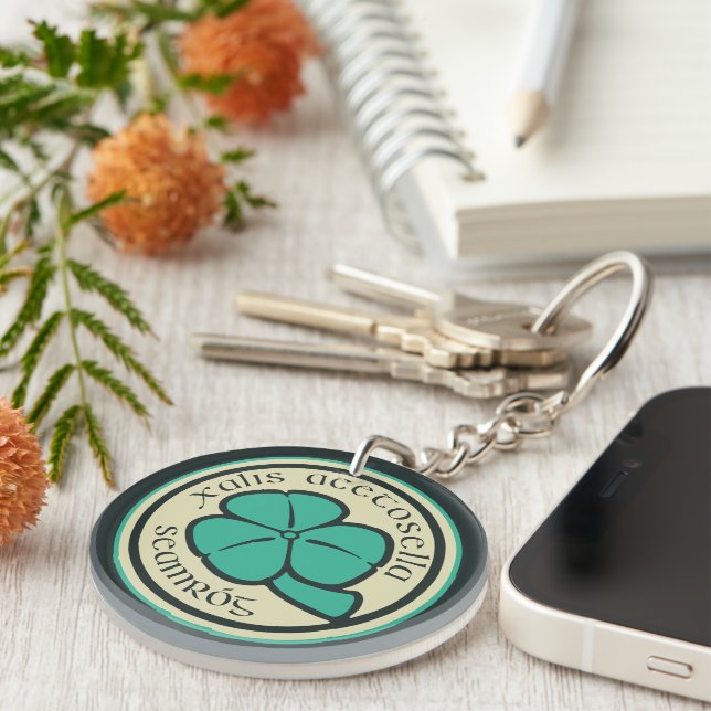 Green Shamrock Saint Patrick's Day Floral Art Key Ring (Front Right)