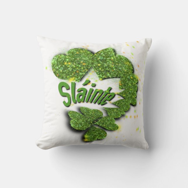 Green Shamrocks | sparkling hearts Shainte Throw P Cushion (Front)
