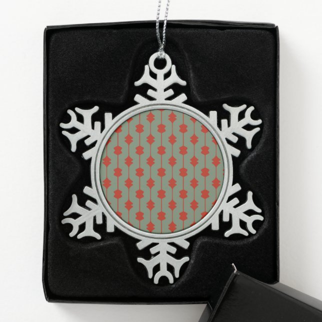 Green  snowflake pewter christmas ornament (Box)