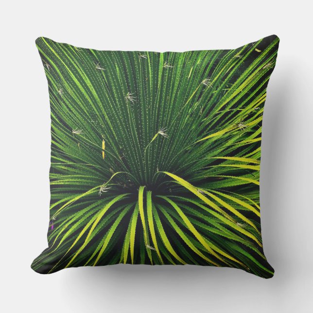 GREEN SOTOL PLANT /OUTDOOR PILLOW (Front)