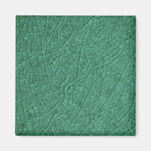 Green stone cracks magnet