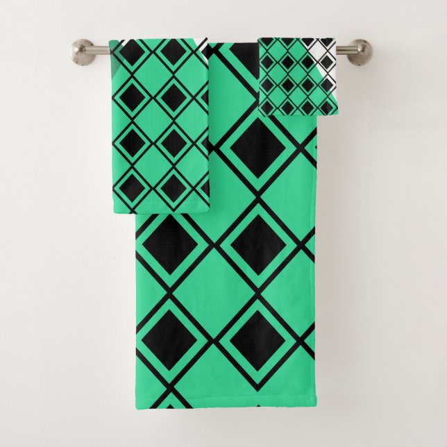 Green Triangle Harlequin  Bath Towel Set (Insitu)