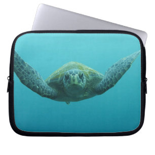 Green Turtle (Chelonia mydas agassisi), Central Laptop Sleeve
