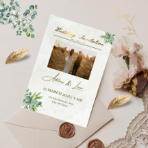 Green wedding invitation, with fixed gold title 