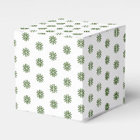 Green white snow star snowflakes pattern gift