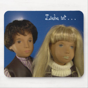 Gregor und Sasha London Mouse Pad