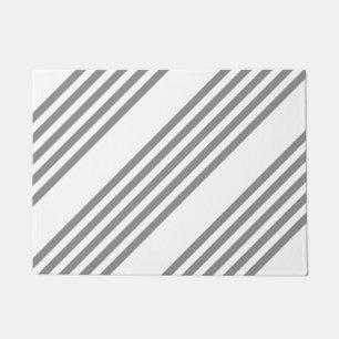 Grey and white five stripes pattern doormat