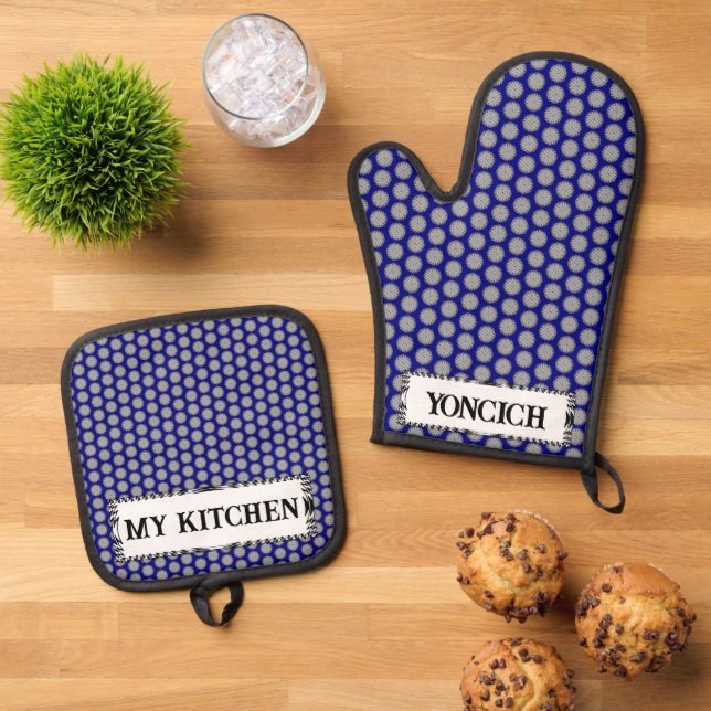 Grey Flower Ribbon by Kenneth Yoncich Oven Mitt & Pot Holder Set (Top Down)