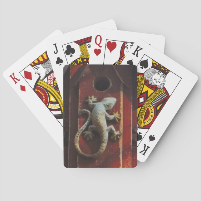 grey lizard on worn wood playing cards (Back)