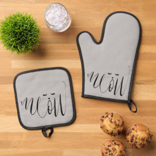 Grey Meow Cat Oven Mitt & Pot Holder Set