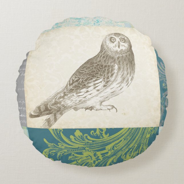 Grey Owl on Pattern Background Round Cushion (Front)