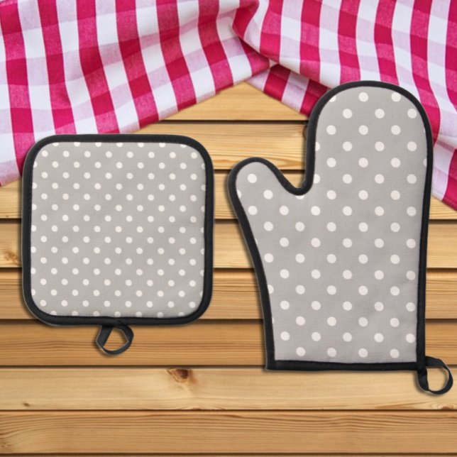 Grey Polka Dot Oven Mitt & Pot Holder Set (Creator Uploaded)