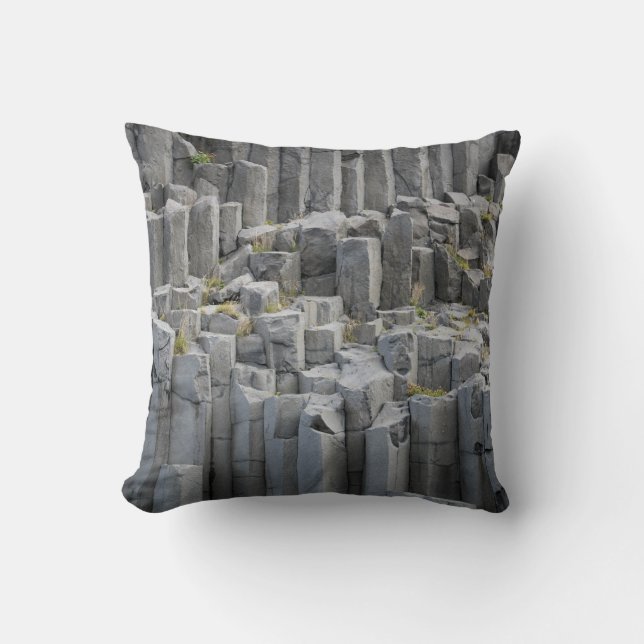 Grey rock formation cushion (Front)
