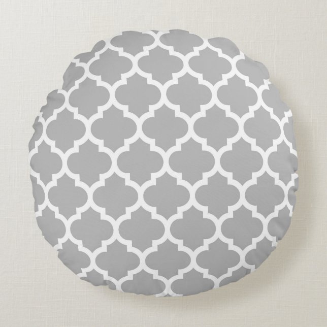Grey White Moroccan Quatrefoil Pattern #5 Round Cushion (Front)
