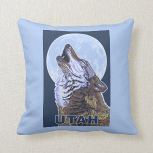 Grey Wolf HowlingUtah Cushion