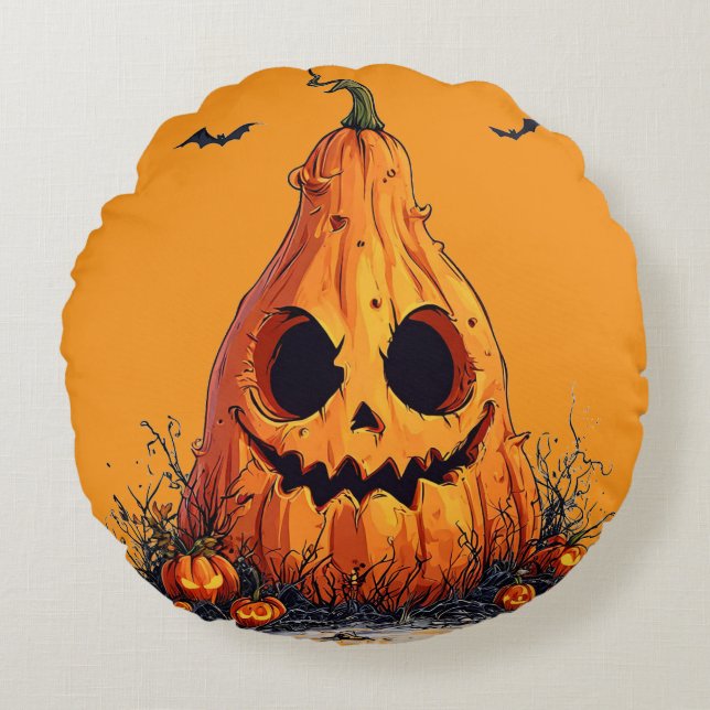 Grinning Pumpkin With a Ghoulish Expression Round Cushion (Front)