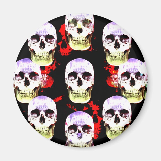 Grinning skulls gothic magnet (Front)
