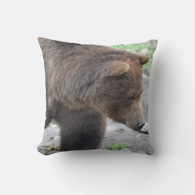 Grizzly Bear Cushion (Front)