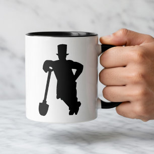 Grobar sa Lopatom  Mug