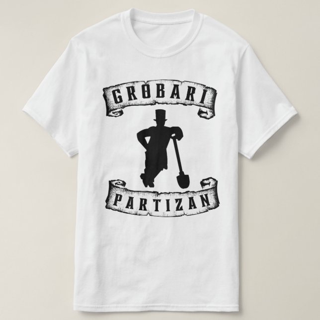 Grobari Partizan Crno Beli Grobar Sa Lopatom  T-Shirt (Design Front)