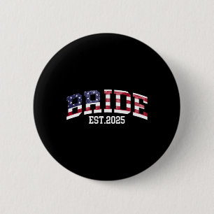 Groom Bride Est. 2025 Usa Flag Just Married Couple 6 Cm Round Badge