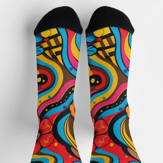 Groove Waves 70s Psychedelic Line Pattern Socks (Top)