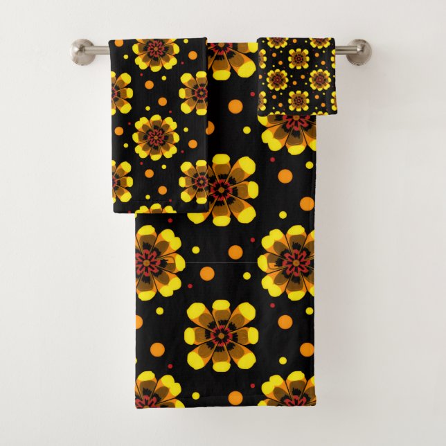 Groovy 70s Daisy Flower Power Pattern Bath Towel Set (Insitu)