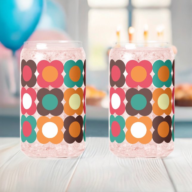 Groovy 70s Retro Flower Pattern | Bold Boho Floral Can Glass (Insitu (Baby Shower))