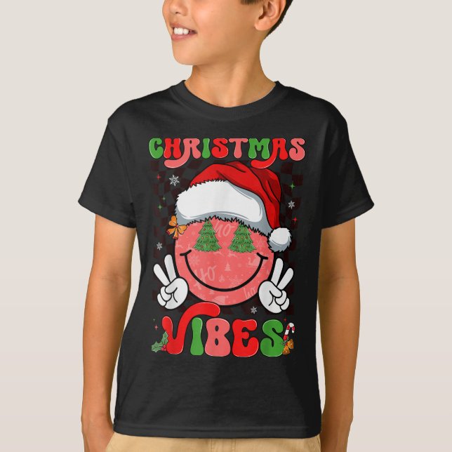 Groovy Christmas Vibes Smile Face Santa Hat Xmas M T-Shirt (Front)