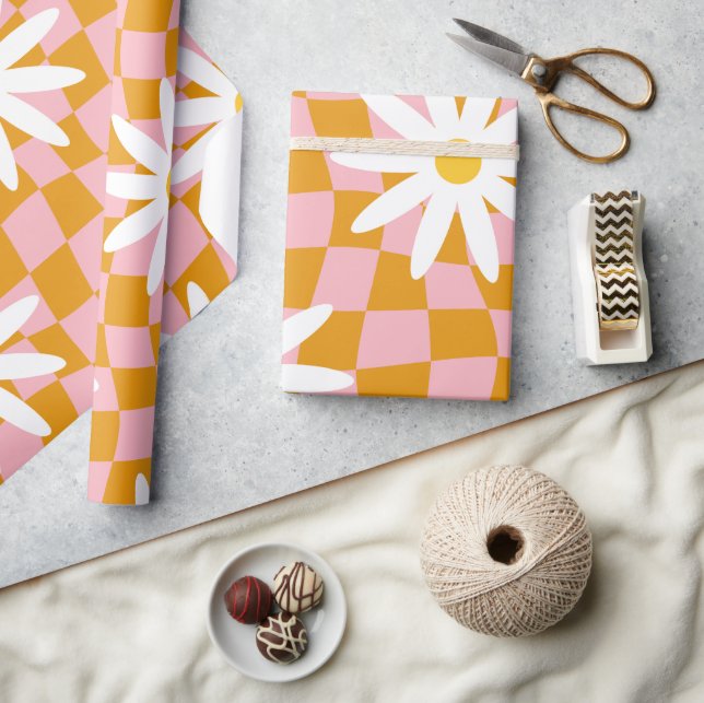 Groovy Daisy Floral Chequerboard, Y2K 90s  Wrappin Wrapping Paper (Crafts)