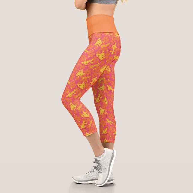 Groovy Disco Scooby-Doo Pattern Capri Leggings (Left)