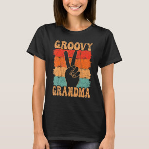 Groovy Grandma 70s Aesthetic Nostalgia 1970's Retr T-Shirt