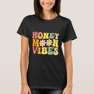 Groovy Honeymoon Vibe Bride Bridal Shower Honeymoo T-Shirt